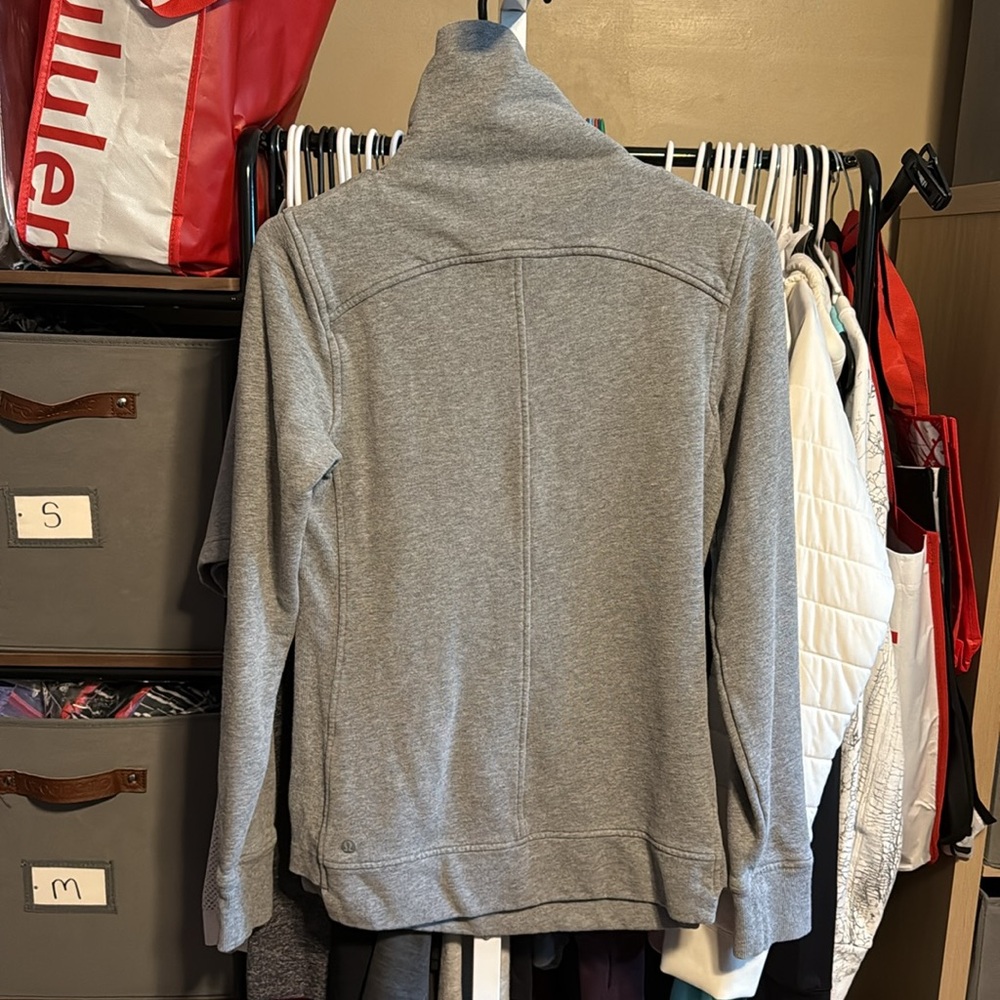 Lululemon Press Pause Pullover Sweatshirt Sz 2 Heathered Medium Grey 232 - Picture 4 of 6